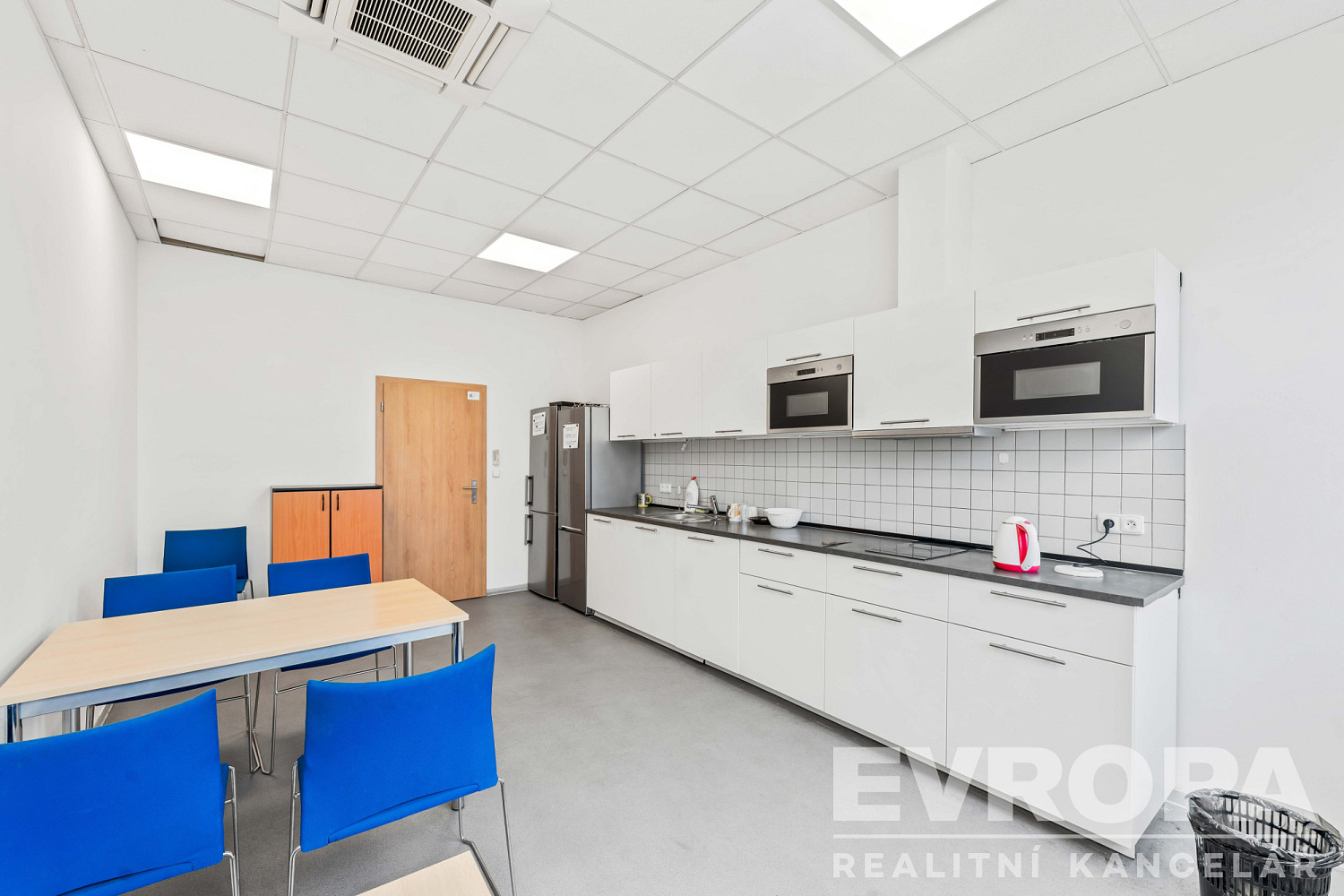 Pronájem kanceláře 17 m² – fotografie 5