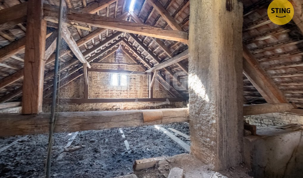 Prodej domu 262 m² s pozemkem 1 101 m², Kleneč – náhled fotky 10