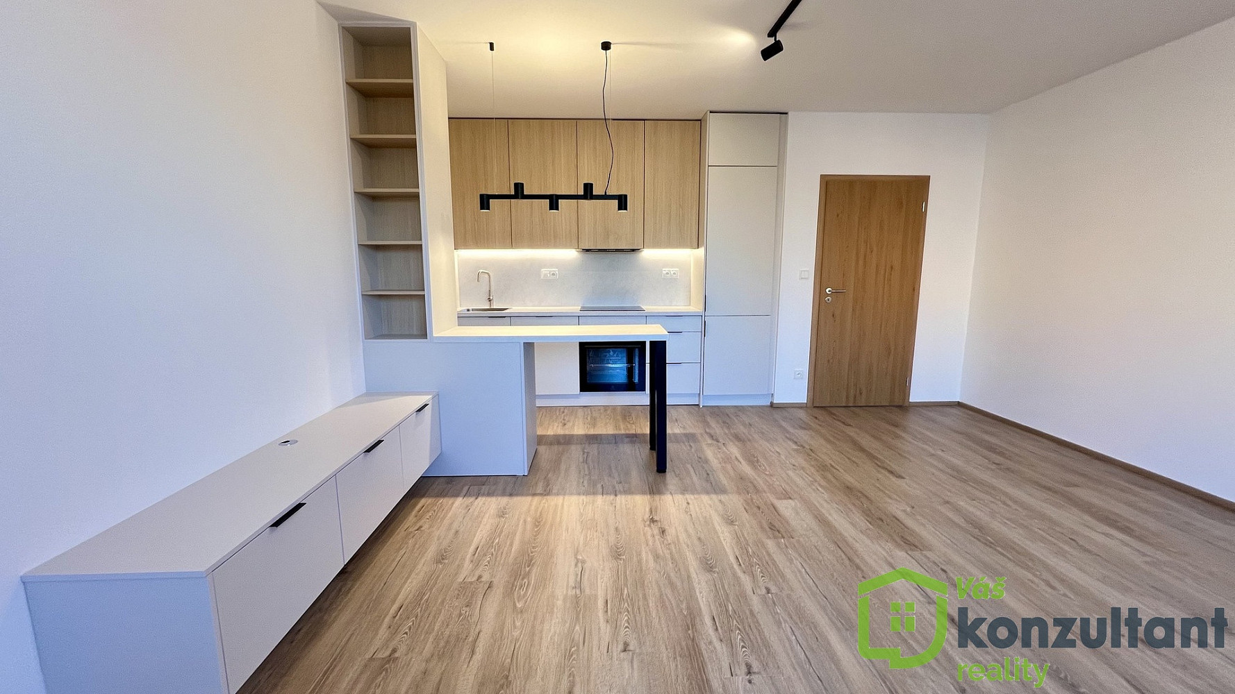 Pronájem bytu 1+kk 36 m² — photo 4