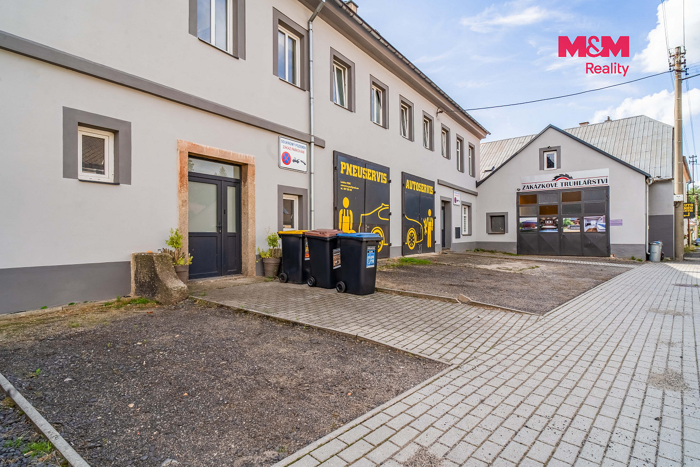 Prodej obchodních prostor 388 m² – fotografie 3
