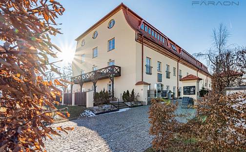 Pronájem bytu 1+kk 30 m², Dobříš, okres Příbram