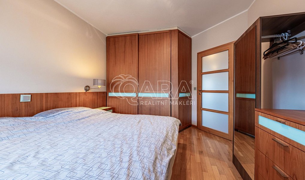 Pronájem bytu 4+1 117 m², Praha – náhled fotky 14