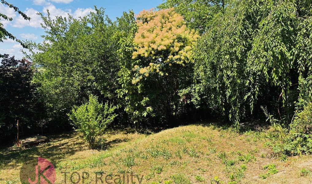 Prodej stavebního pozemku 723 m², Charvatce – náhled fotky 2