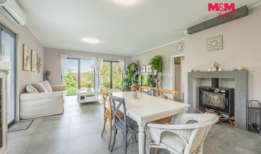 Prodej domu 85 m² s pozemkem 1 005 m², Sulice – náhled fotky 12