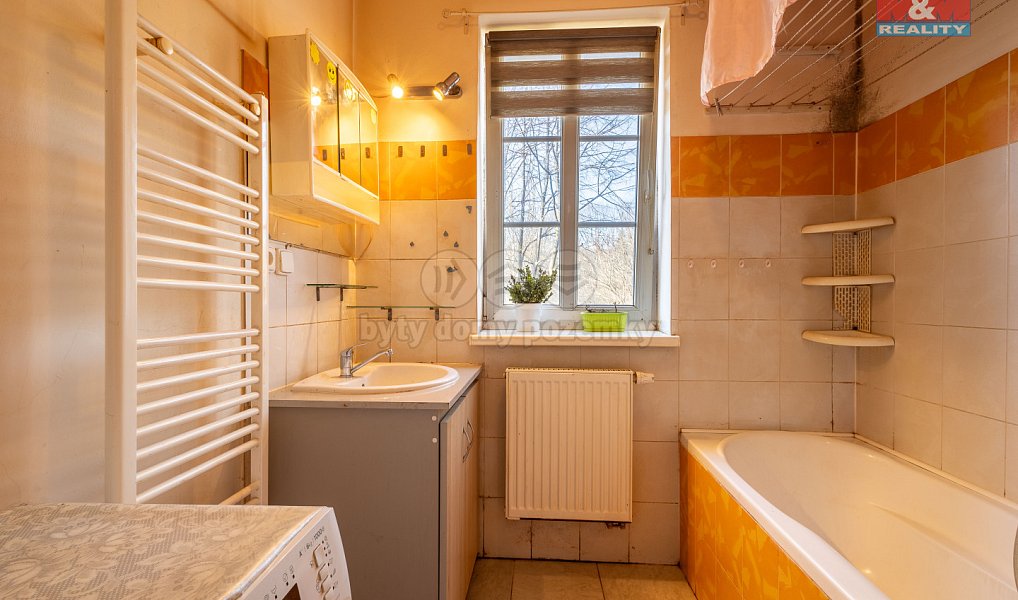 Prodej bytu 2+1 55 m², Toužim – náhled fotky 2