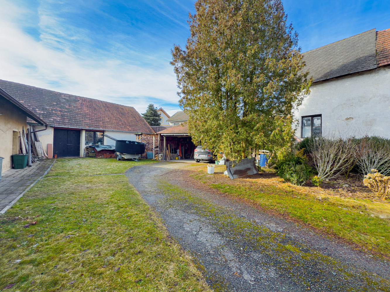 Prodej domu 206 m² s pozemkem 1 607 m² – fotografie 2