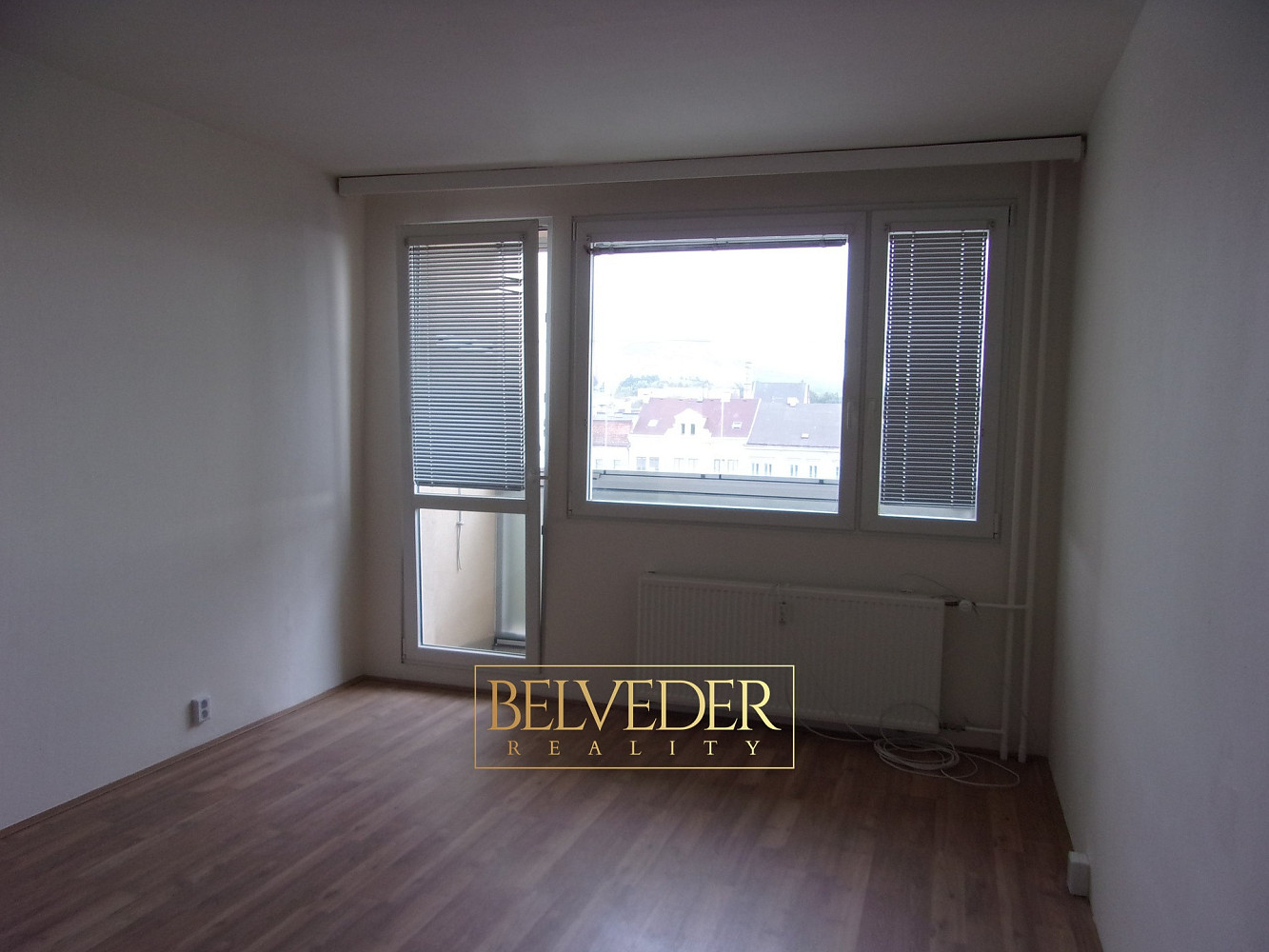 Pronájem bytu 2+1 62 m² – pohled 6