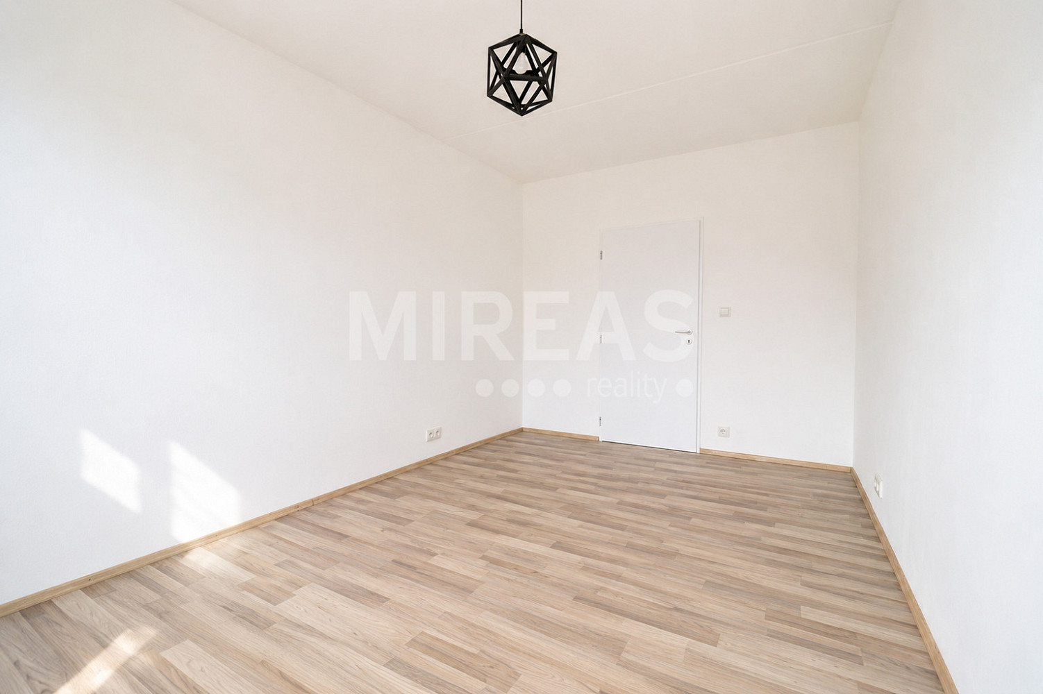 Pronájem bytu 2+kk 39 m² — photo 5