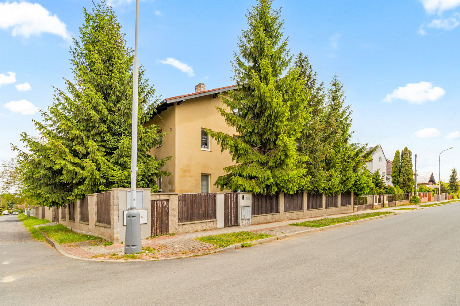 Prodej domu 350 m² s pozemkem 450 m² – fotografie 3