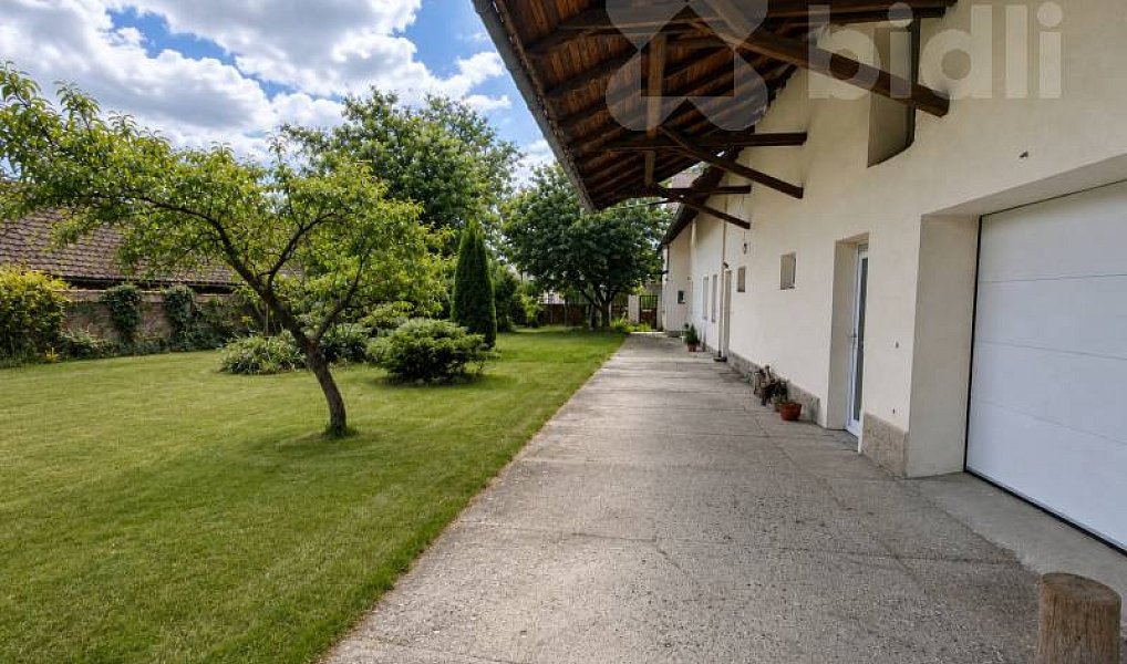 Prodej domu 785 m² s pozemkem 2 182 m², Librantice – náhled fotky 8