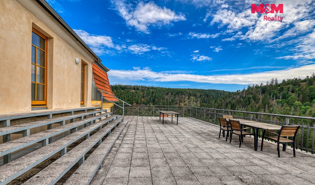 Prodej domu 1 250 m² s pozemkem 2 106 m², Manětín – náhled fotky 15