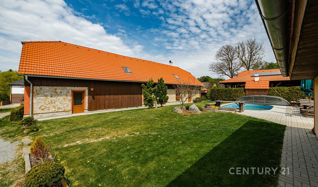 Prodej ubytovacího objektu 1 320 m², Jistebnice – náhled fotky 39