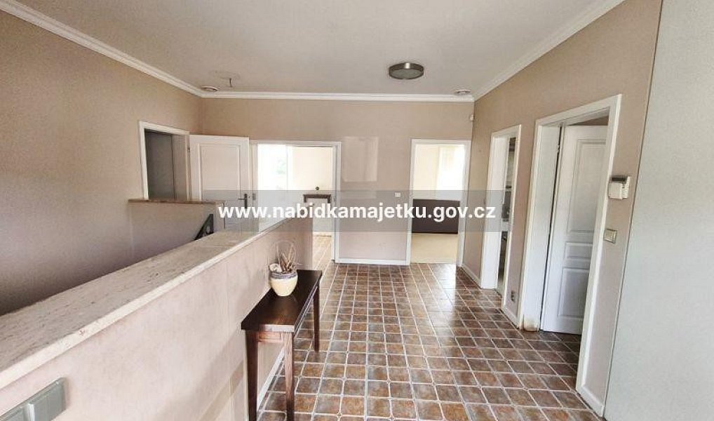 Prodej domu 265 m² s pozemkem 1 080 m², Králův Dvůr – náhled fotky 11
