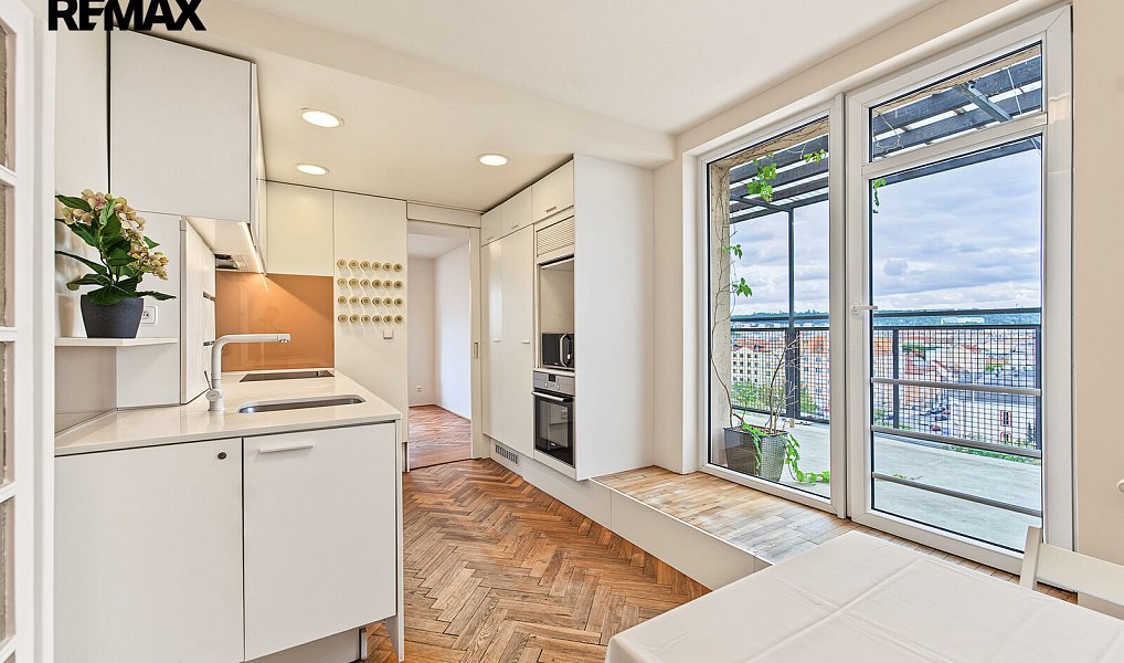 Prodej bytu 3+1 91 m², Praha – náhled fotky 12