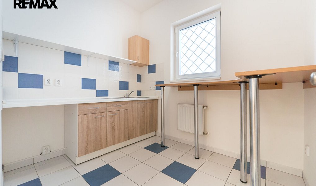 Pronájem obchodních prostor 364 m², Praha – náhled fotky 16