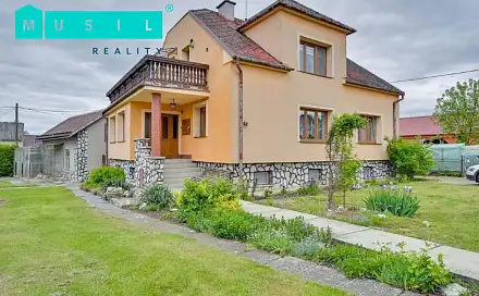 Prodej domu 300 m² s pozemkem 1 396 m², Medlov, okres Olomouc