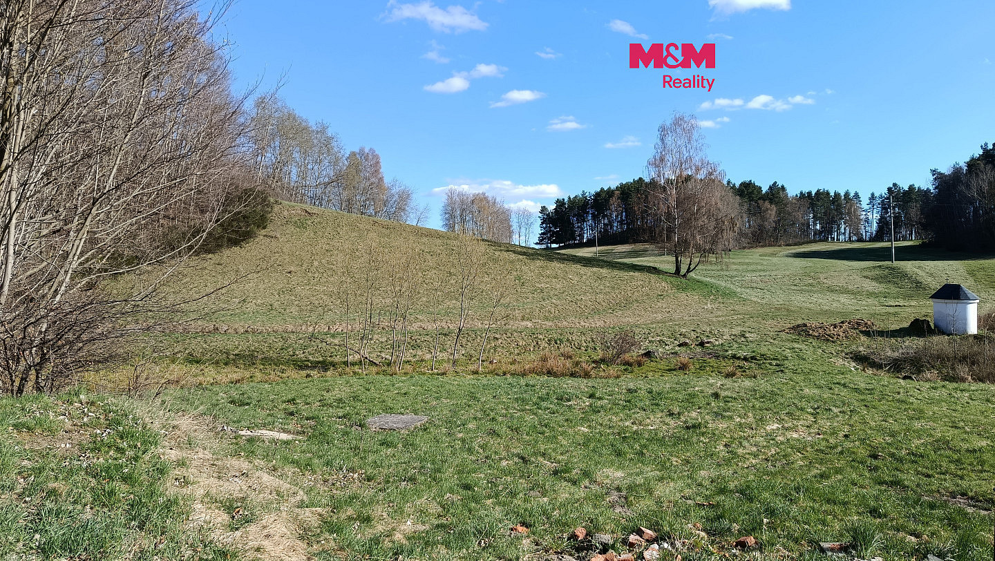 Prodej louky 2 749 m²