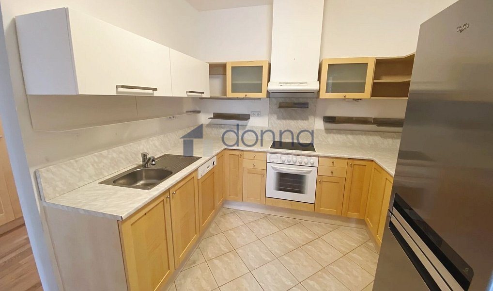 Pronájem bytu 3+1 91 m², Praha – náhled fotky 3