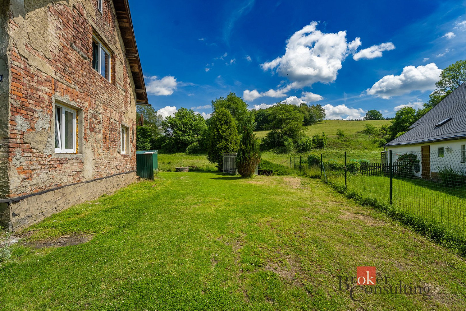 Prodej domu 177 m² s pozemkem 1 366 m² – fotografie 3