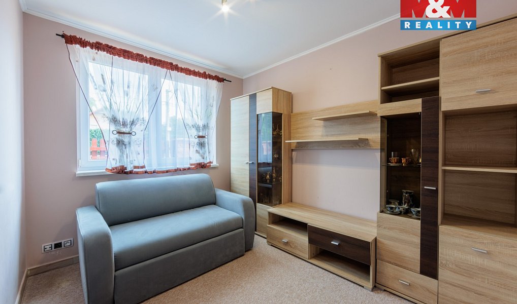 Prodej domu 198 m² s pozemkem 742 m², Sadov – náhled fotky 4