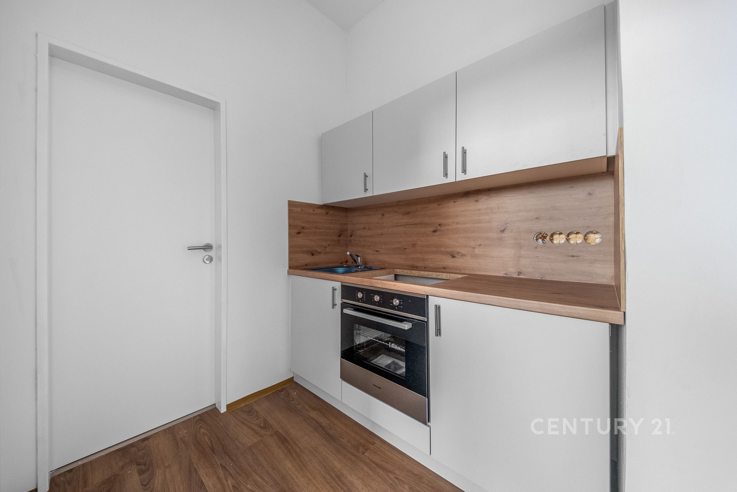 Pronájem bytu 1+kk 37 m² — photo 4