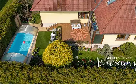 Prodej domu 286 m² s pozemkem 722 m², U Kovárny, Veleň, okres Praha-východ