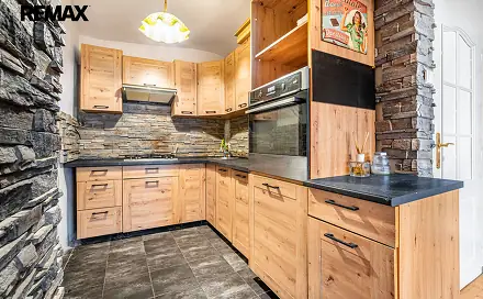 Prodej bytu 2+1 59 m², Komenského, Jihlava