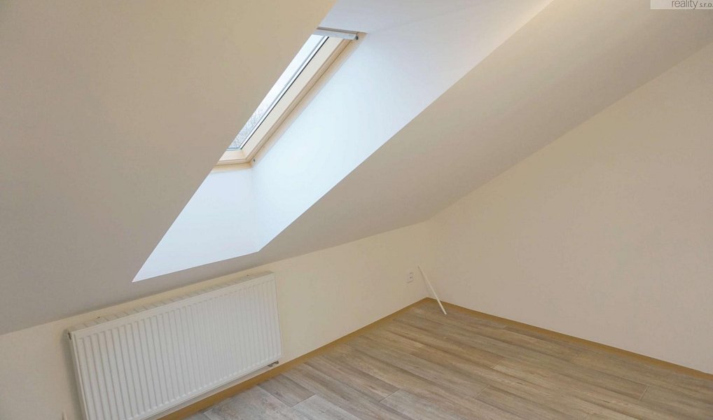 Pronájem bytu 4+kk 70 m², Litvínov – náhled fotky 9
