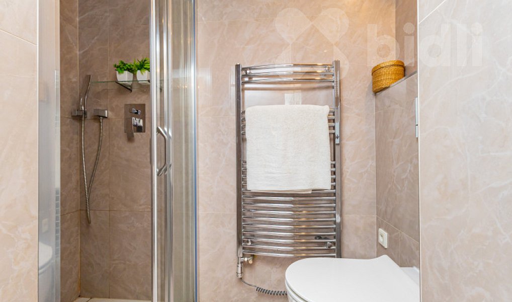 Prodej domu 205 m² s pozemkem 809 m², Jesenice – náhled fotky 14