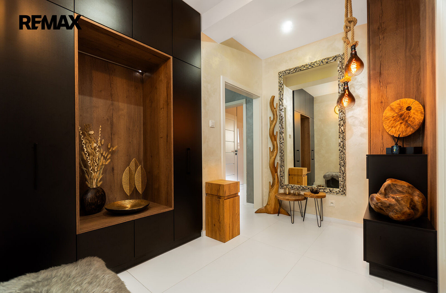 Prodej domu 249 m² s pozemkem 896 m² – fotografie 4