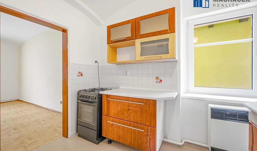 Pronájem bytu 1+1 33 m², Dubí – náhled fotky 8