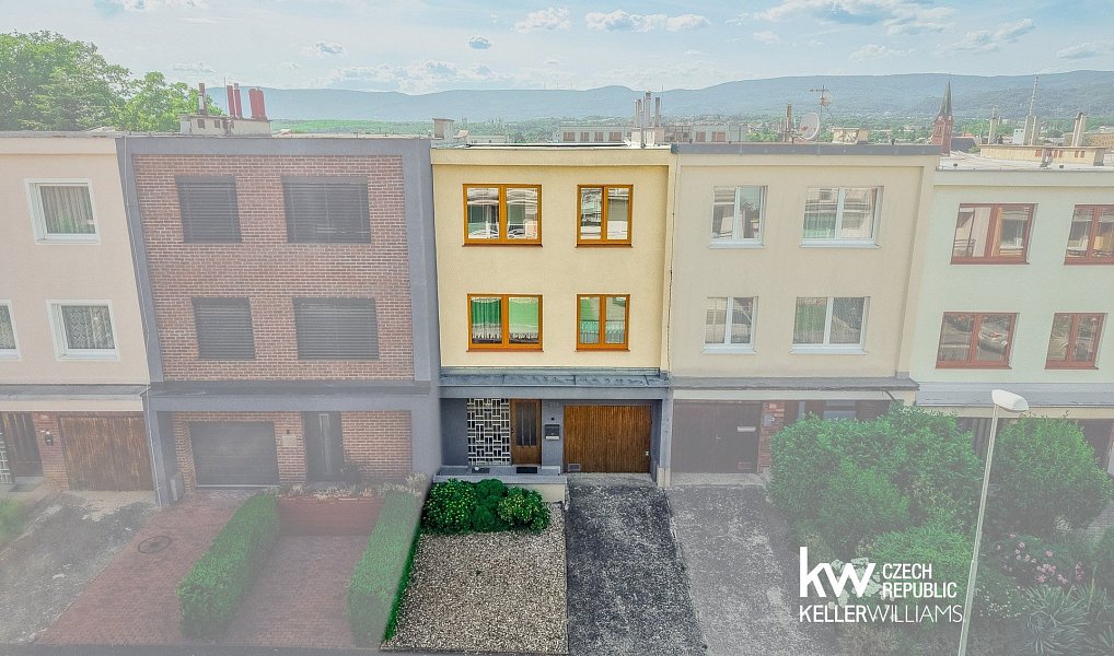 Prodej domu 252 m² s pozemkem 304 m², Teplice – náhled fotky 43