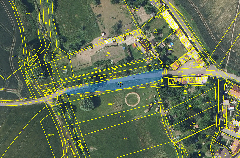 Dražba pozemku 1 142 m²