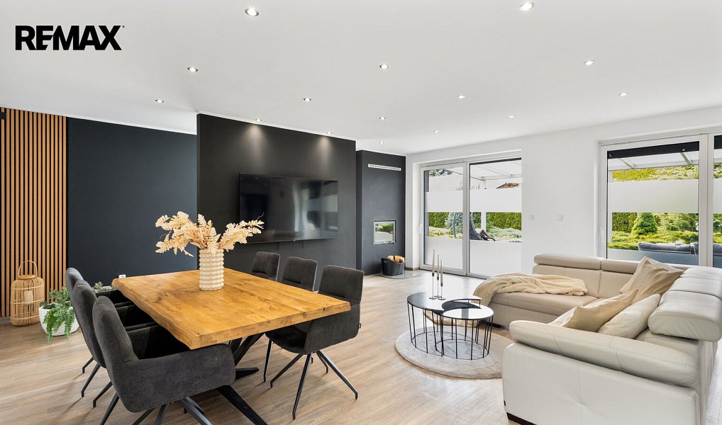 Prodej domu 634 m² s pozemkem 2 143 m², Nučice – náhled fotky 4