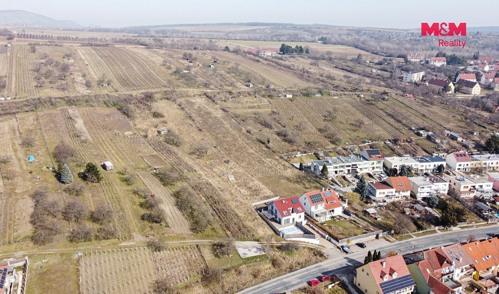 Prodej stavebního pozemku 7 881 m², Mikulov – náhled fotky 3
