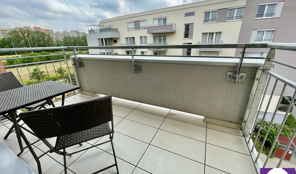 Prodej bytu 1+kk 40 m², Praha – náhled fotky 5