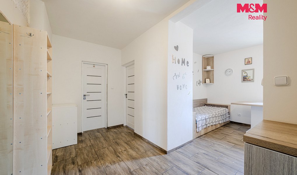 Prodej domu 80 m² s pozemkem 604 m², Bobnice – náhled fotky 6