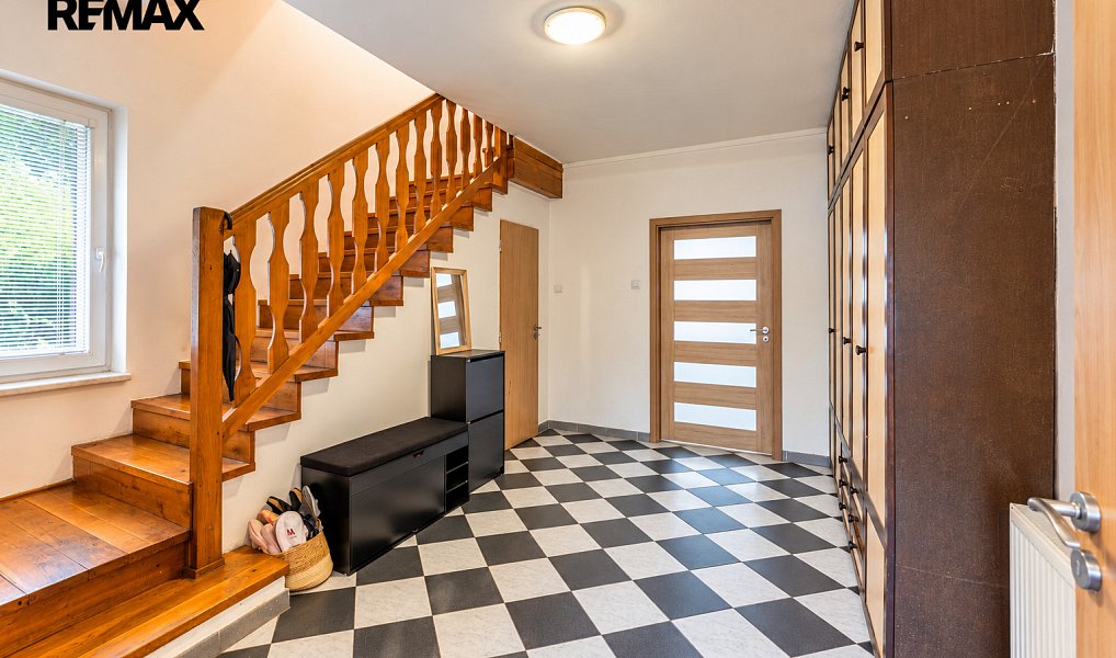 Pronájem domu 180 m² s pozemkem 473 m², Praha – náhled fotky 9