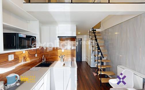 Pronájem bytu 1+kk 38 m², Devadesátá, Zlín