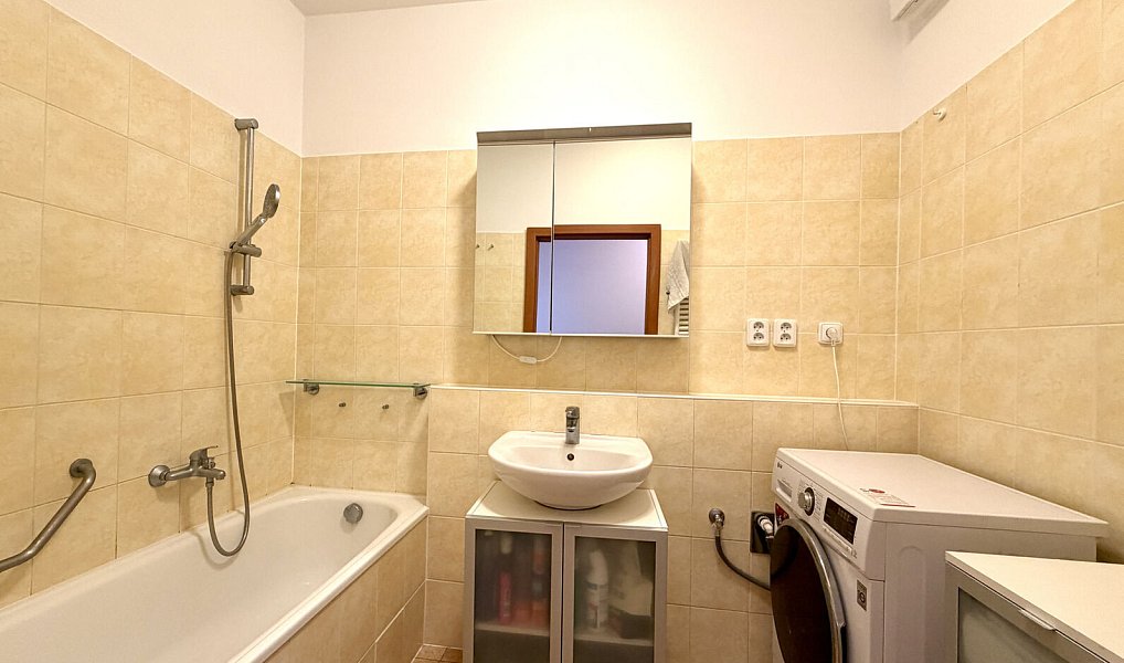 Prodej bytu 3+kk 71 m², Praha – náhled fotky 14