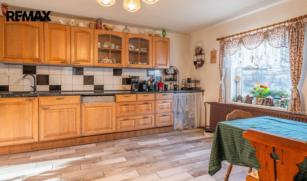 Prodej domu 215 m² s pozemkem 2 189 m², Rybniště – náhled fotky 17
