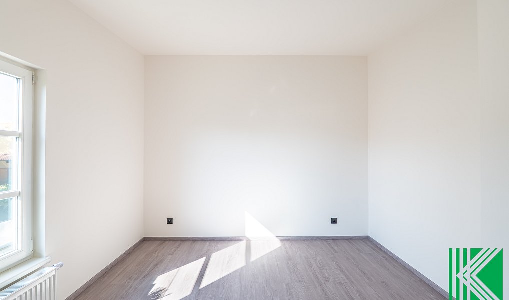 Prodej domu 102 m² s pozemkem 447 m², Zlončice – náhled fotky 32