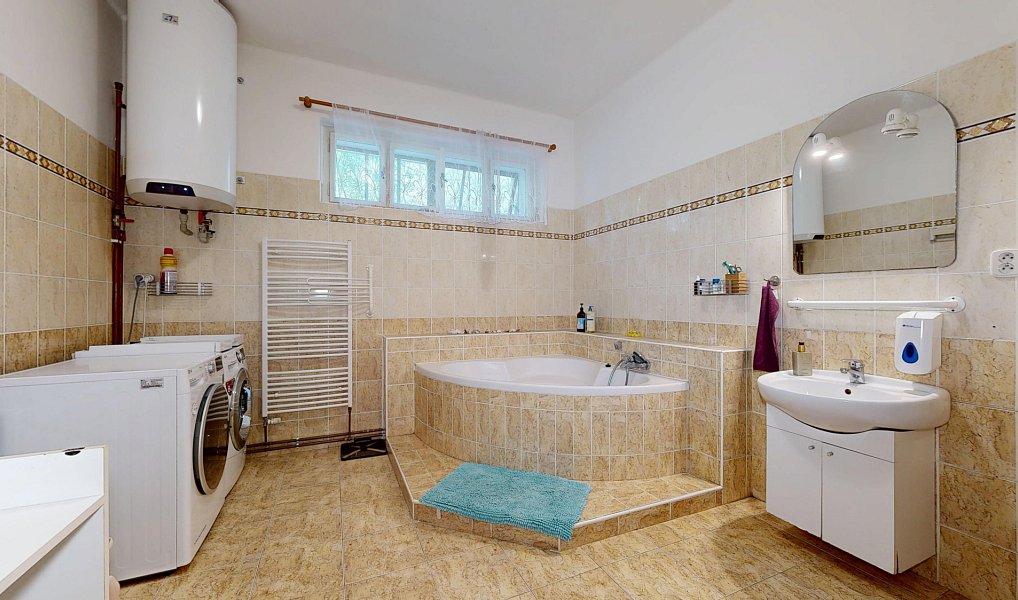 Prodej domu 340 m² s pozemkem 4 725 m², Verneřice – náhled fotky 24