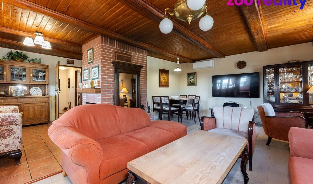 Prodej domu 180 m² s pozemkem 2 284 m², Perštejn – náhled fotky 4