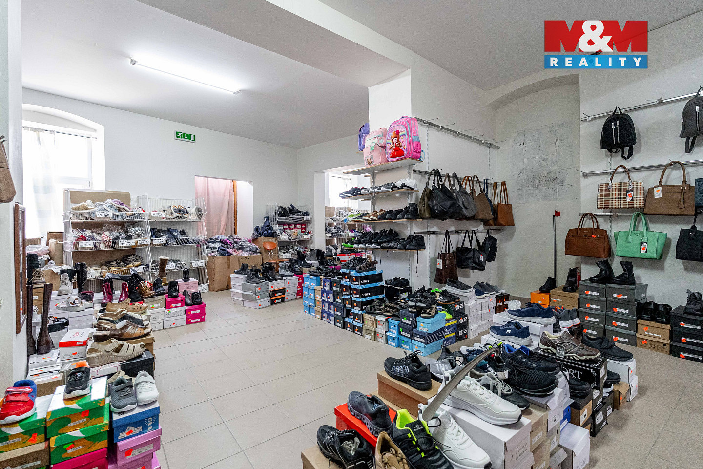 Prodej obchodních prostor 800 m² — photo 4