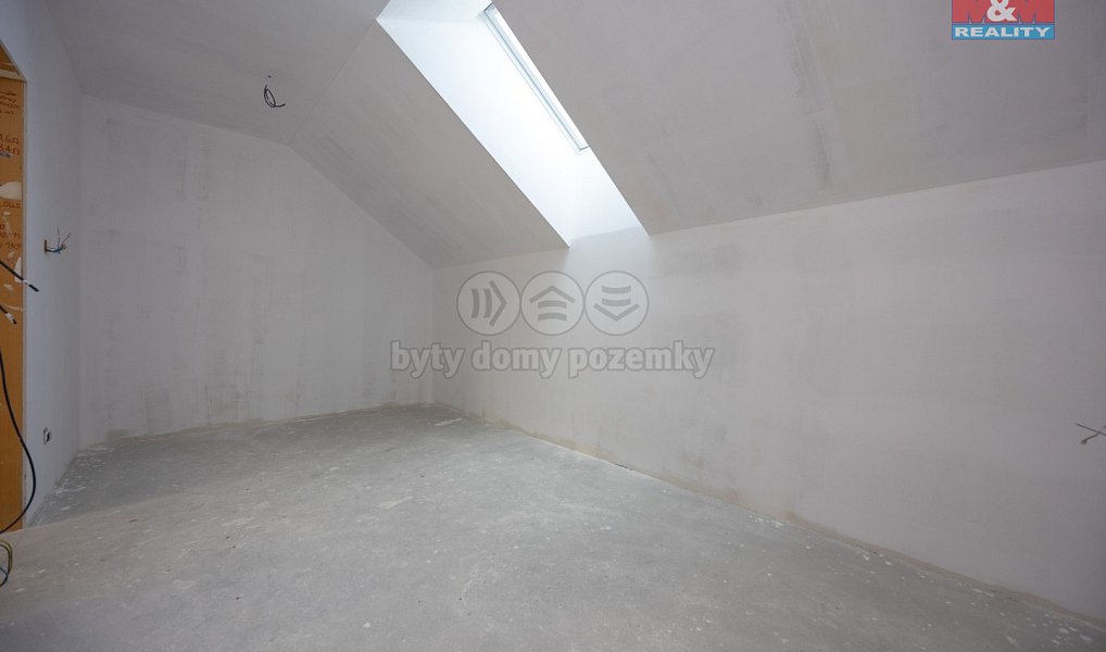 Prodej domu 160 m² s pozemkem 1 147 m², Bedihošť – náhled fotky 9