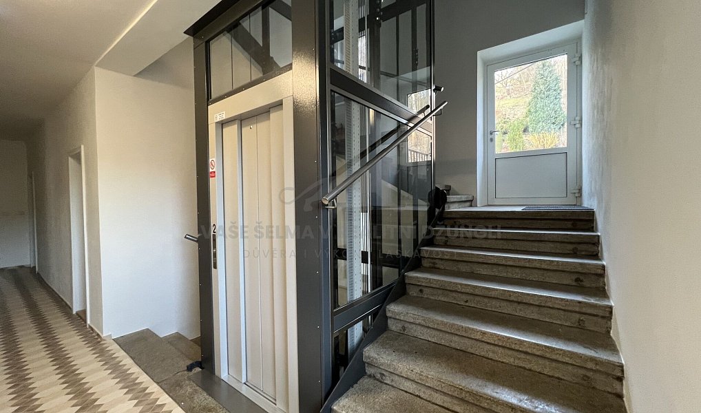 Pronájem bytu 1+kk 25 m², Jáchymov – náhled fotky 8