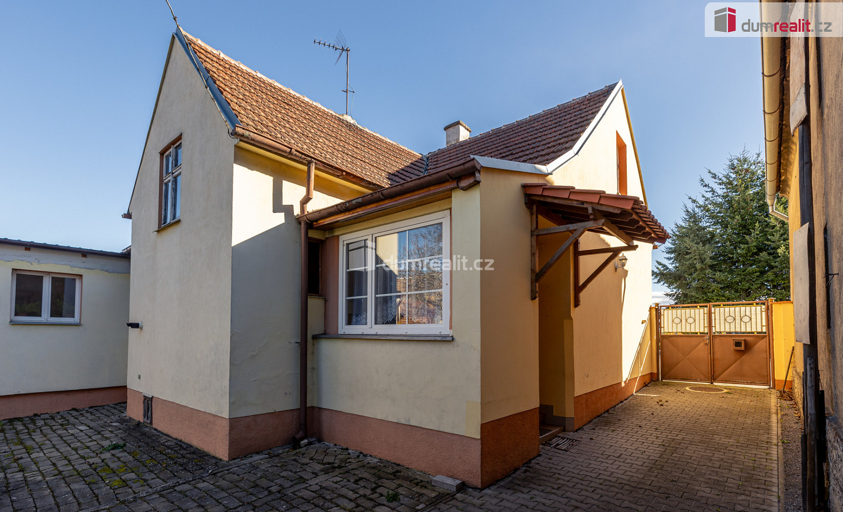 Prodej domu 115 m² s pozemkem 1 316 m² — photo 2