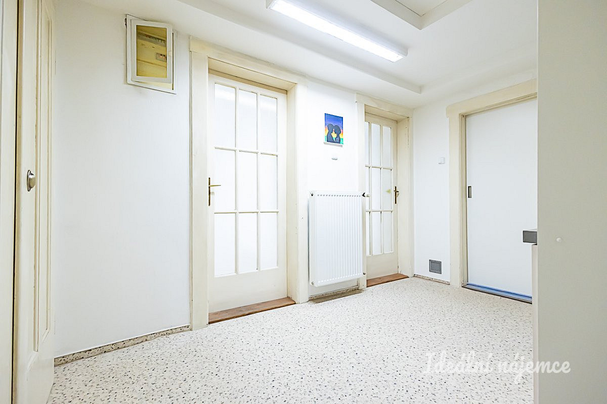 Pronájem bytu 2+kk 49 m² – fotografie 2