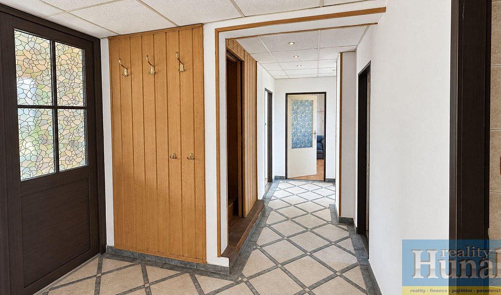 Prodej domu 222 m² s pozemkem 1 232 m², Kámen – náhled fotky 9